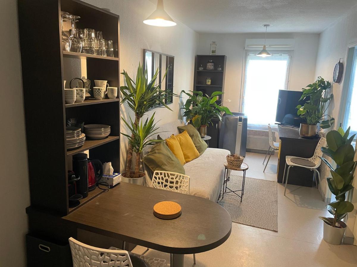 Parc Arena Apartment Nimes Bagian luar foto